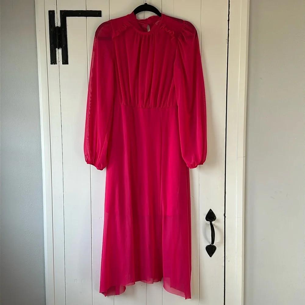 Hot pink dress - Picture 1 of 8